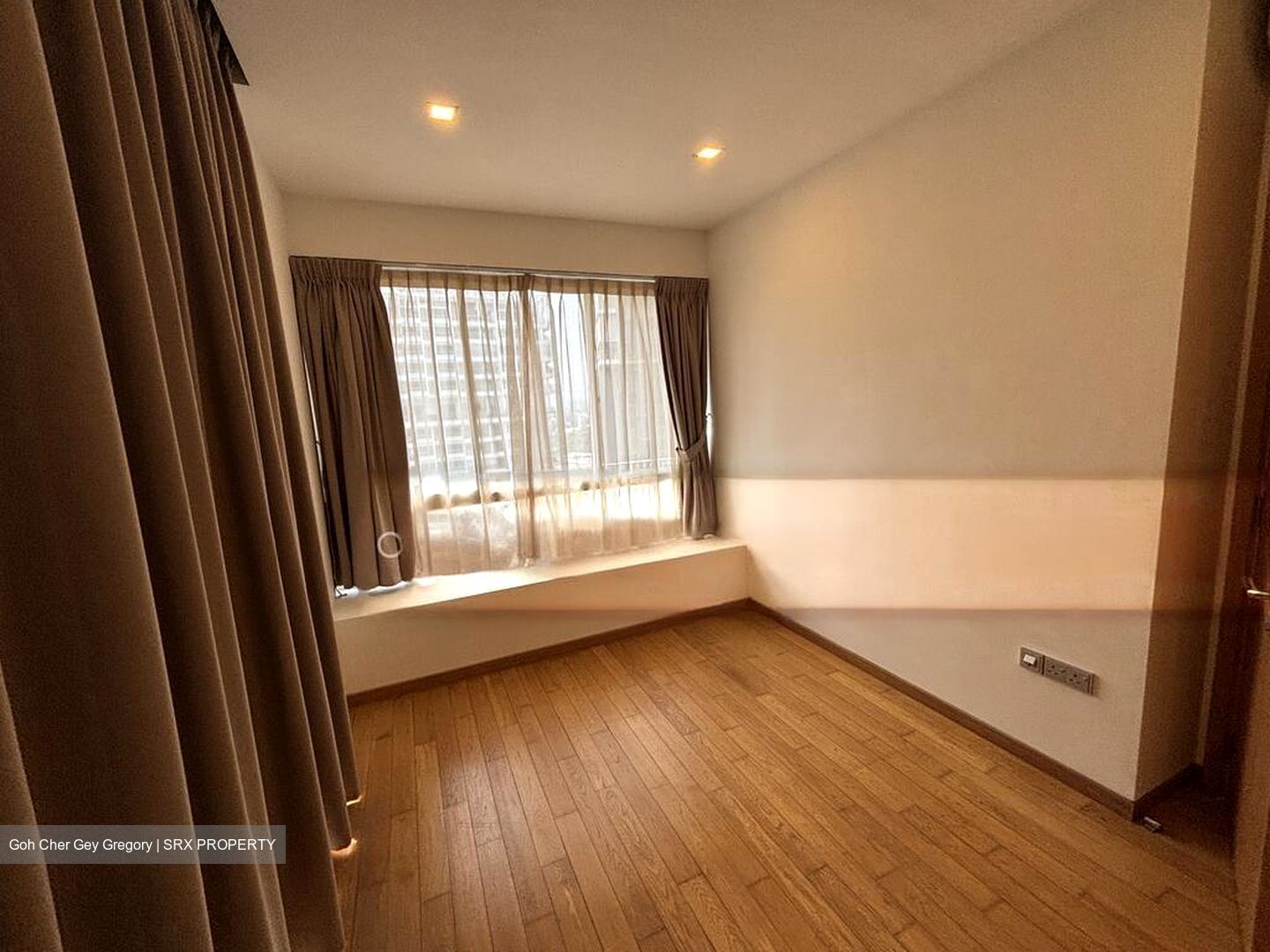 The Peak @ Cairnhill II (D9), Apartment #528066141
